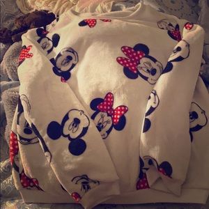 Long sleeve shirt with Mickey and Minnie on it